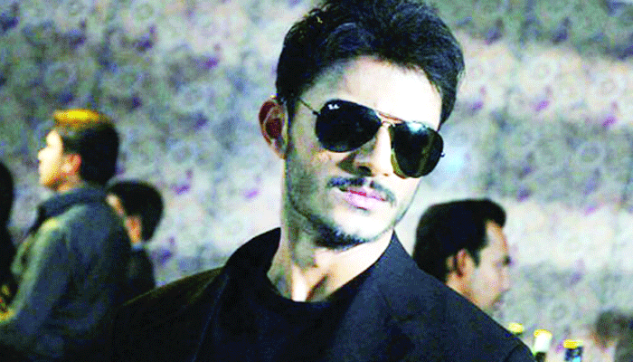 পরিচালকের চেয়ারে নায়ক