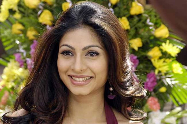 পাত্রীর বয়স ৩৫ +