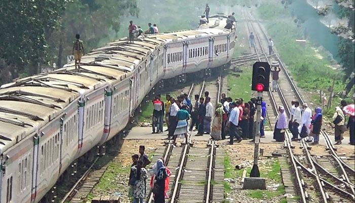 রাজধানীর মালিবাগে ট্রেনে কাটা পড়ে এক ব্যক্তির মৃত্যু