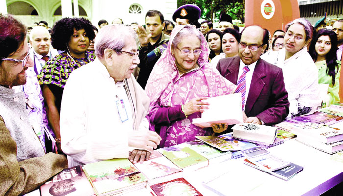 লেখক শেখ হাসিনা