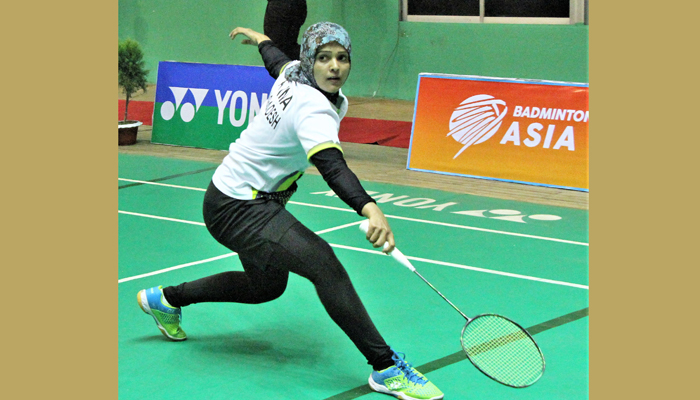 মূলপর্বে এলিনা-উর্মি