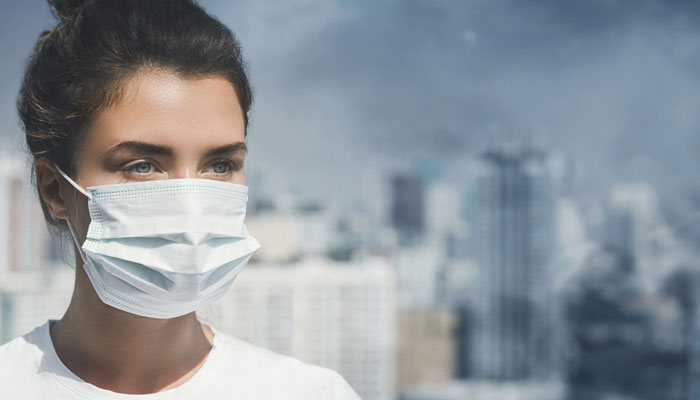 দূষিত বায়ু থেকে বাঁচতে মাস্ক
