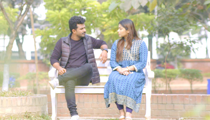 ফারহান-ইভানাকে নিয়ে সিলভার স্ক্রিনের ‘বাজি’