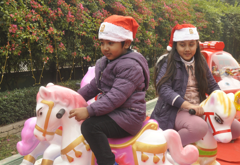 শিশুদের বড়দিন উদযাপন