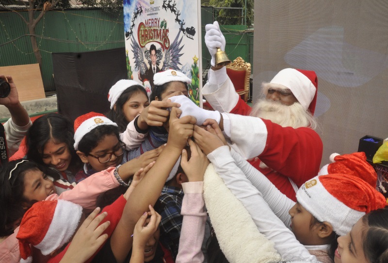 শিশুদের বড়দিন উদযাপন