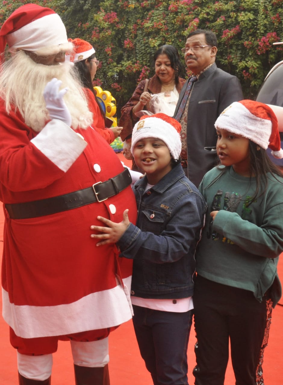 শিশুদের বড়দিন উদযাপন