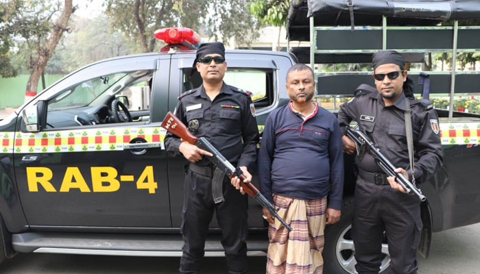 নতুন জামার প্রলোভন দেখিয়ে ভাইয়ের মেয়েকে ধর্ষণ