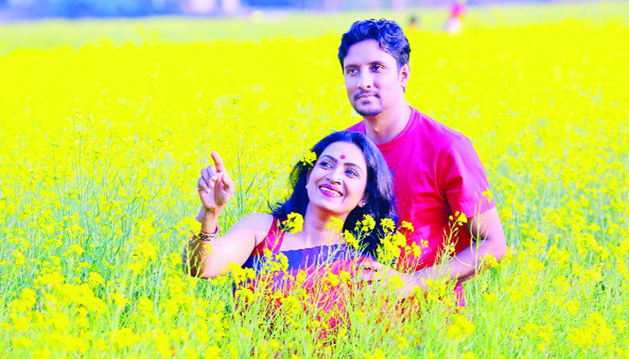 ভালোবাসা বাঁচে বন্ধুত্বে...