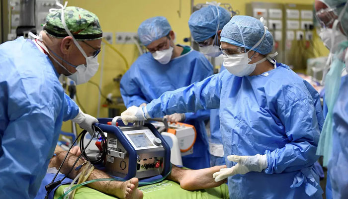 সব রেকর্ড ভাঙল ফ্রান্স, একদিনেই মৃত্যু ১৩৫৫