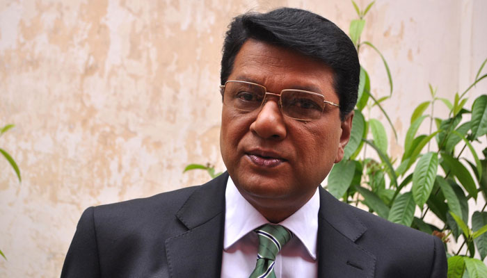 একাত্তর বসন্তে চিত্রনায়ক আলমগীর