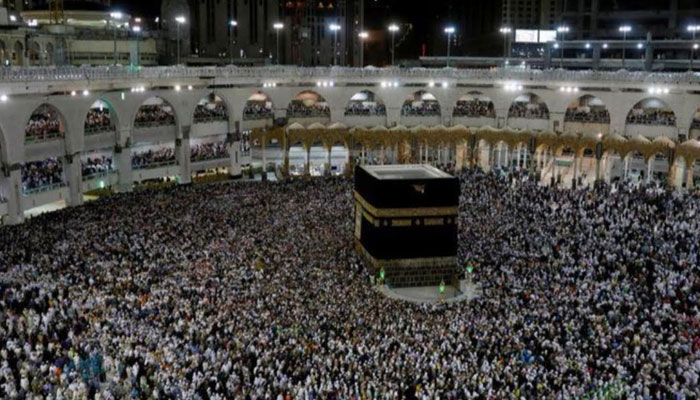 হজের বিষয়ে অপেক্ষার আহ্বান সৌদি হজমন্ত্রীর