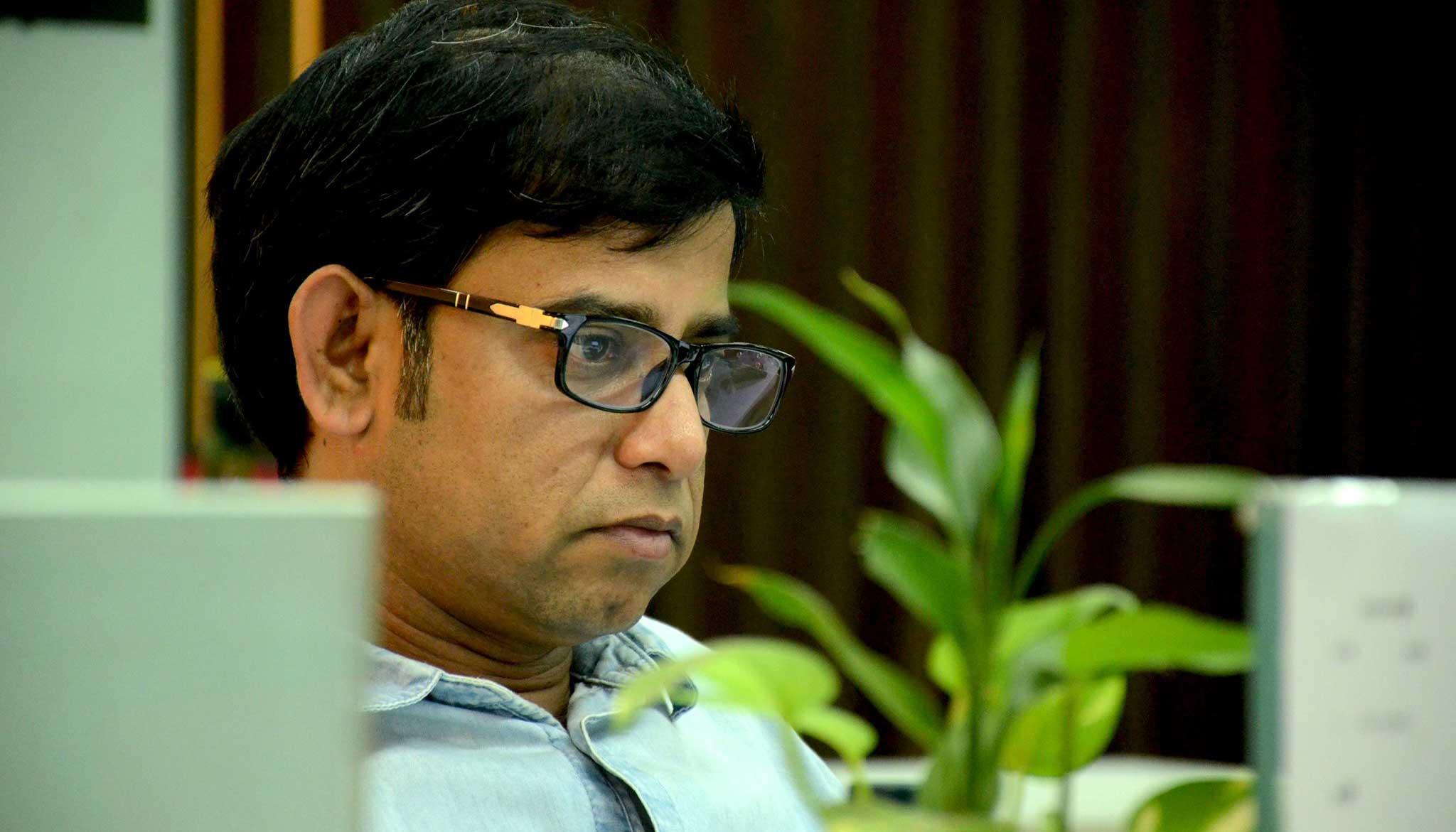করোনায় ঘরে থাকা ও ইম্যুনিটি দর্শনের যৌক্তিকতা