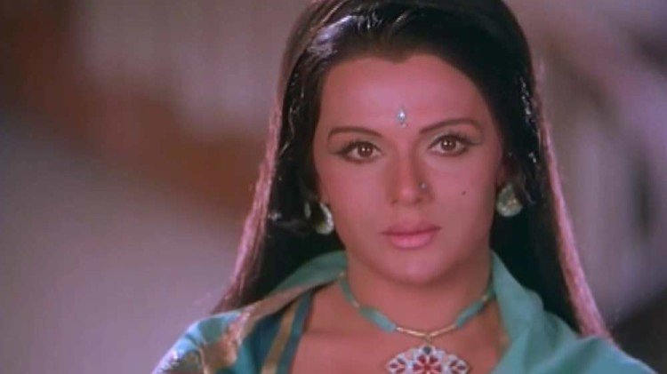 বয়স্ক পরিচালকের সঙ্গে লিভ-ইনে রহস্যময় পরিণতি