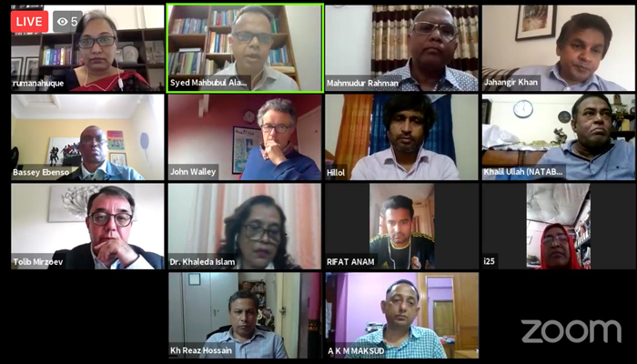 বেশি টেস্ট, কোয়ারেন্টাইন ও লকডাউনই করোনার সমাধান