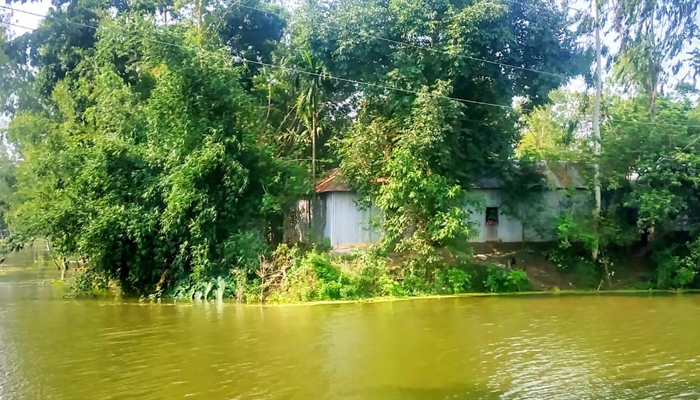 ব্রহ্মপুত্র-জিঞ্জিরামের পানি বেড়ে নিম্নাঞ্চল প্লাবিত