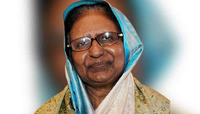 মায়ের পাশে চিরশায়িত হবেন সাহারা খাতুন