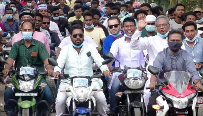 মনোনয়ন প্রত্যাশী হেলালের মটরসাইকেল শোডাউন