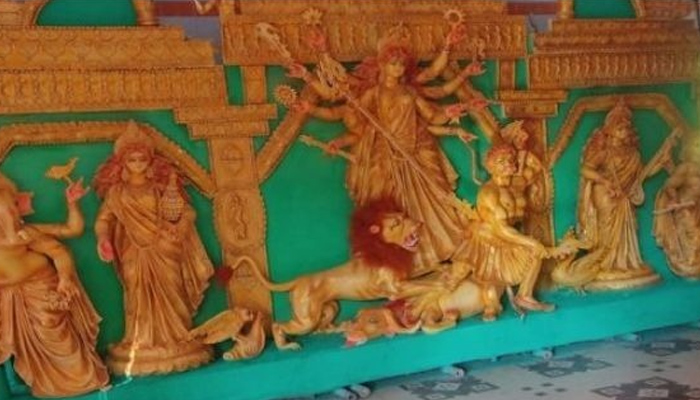 কেশবপুরে ৯১ মণ্ডপে চলছে দুর্গাপূজার শেষ মুহূর্তের প্রস্তুতি