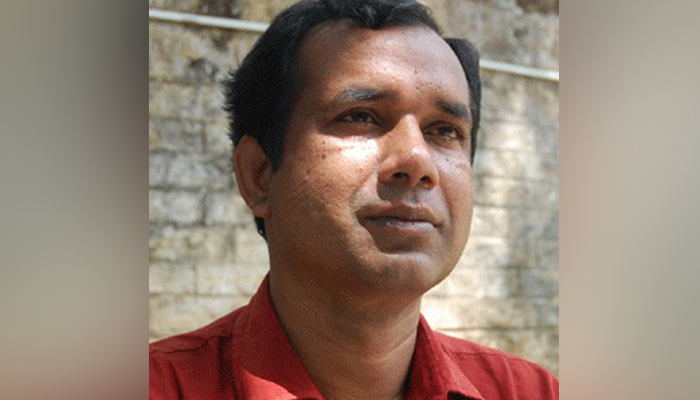 পশ্চিমবঙ্গের চলচ্চিত্রের জন্য গান লিখলেন তপন বাগচী