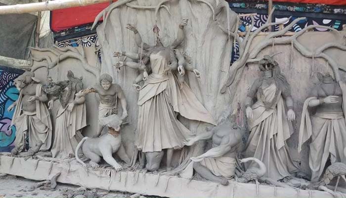 কুষ্টিয়ায় দুর্গাপূজার মণ্ডপের সব প্রতিমা ভাংচুর