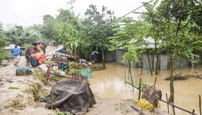 তিস্তায় হঠাৎ বন্যায় ক্ষতির মুখে হাজারো কৃষক