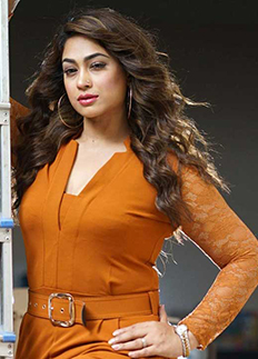 ১৪ মাস পর এফডিসিতে দেখা মিললো চিত্র নায়িকা পপির