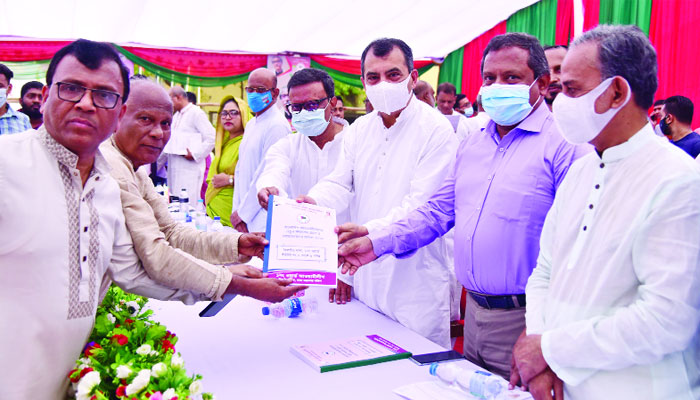 সাবের হোসেন চৌধুরী : ব্যক্তি স্বার্থে ব্যবহারে নয়, ত্যাগীদের জন্য আওয়ামী লীগ