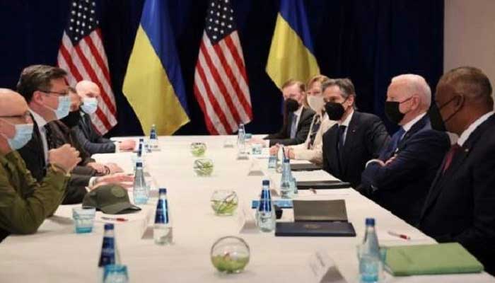 ইউক্রেনের মন্ত্রীদের সঙ্গে পোল্যান্ডে মুখোমুখি বৈঠক বাইডেনের