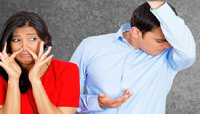গরমে গায়ে ঘামের গন্ধ? দূর করুন সহজ উপায়ে