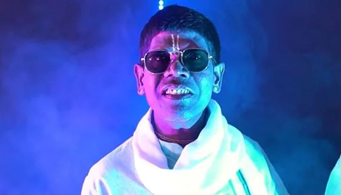 আবারও নতুন গানে ভাইরাল বাদাম কাকু ভুবন