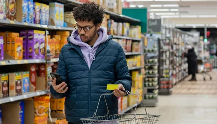 মুদ্রাস্ফীতিতে ৪০ বছরের রেকর্ড ভাঙল যুক্তরাজ্য