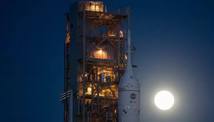 ৫০ বছর পর সন্ধ্যায় চন্দ্র অভিযানে যাচ্ছে নাসার রকেট
