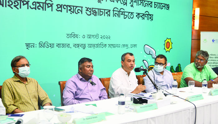 সাবের হোসেন চৌধুরী : বিদ্যুৎ জ্বালানি খাতে প্রয়োজন আধুনিক নীতিমালা