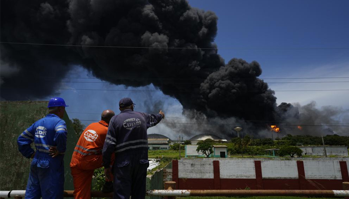 কিউবায় বজ্রপাতের ফলে জ্বালানি ডিপোতে বিস্ফোরণে আহত ১২৭