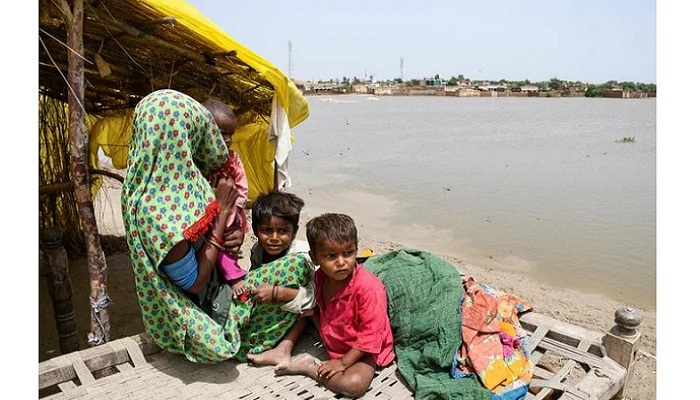 পাকিস্তানে বন্যার কবলে সাড়ে ৬ লাখ অন্তঃসত্ত্বা নারী