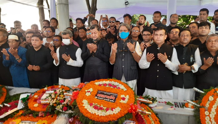 সর্বস্তরের মানুষের শ্রদ্ধা ও ভালোবাসায় সিক্ত জাতির পিতা