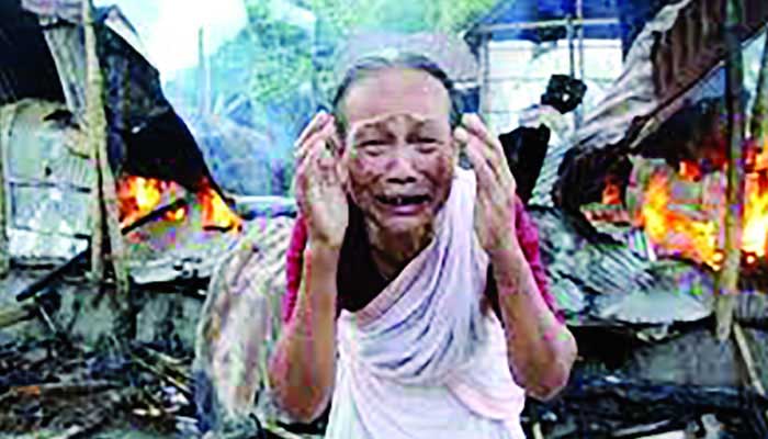 দুর্গোৎসবে নিরাপত্তায় জোর