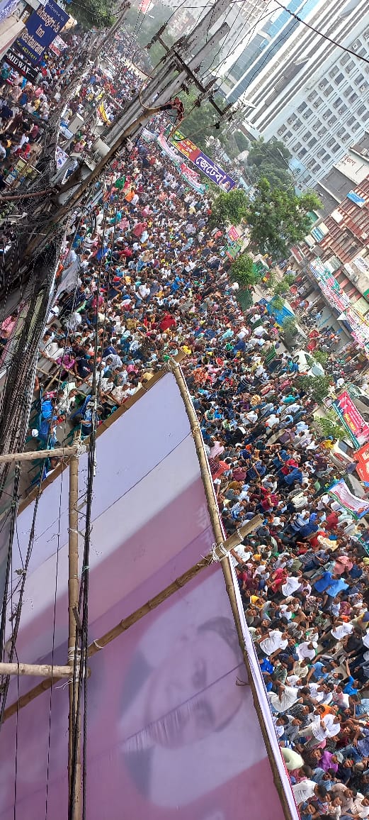 নয়াপল্টনে বিএনপি’র প্রতিবাদ সমাবেশ চলছে