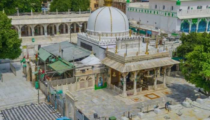 আজমীর শরীফে প্রধানমন্ত্রী