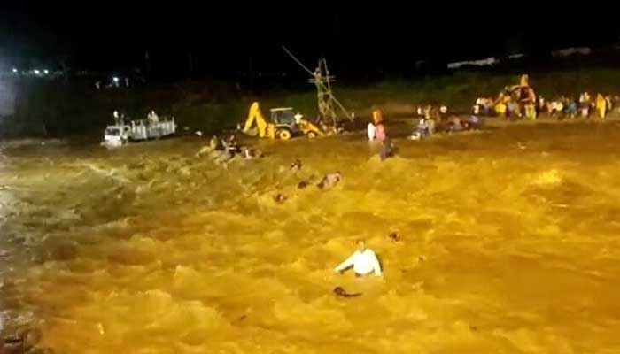 প্রতিমা বিসর্জনের সময় জলপাইগুড়িতে নিহত ৭