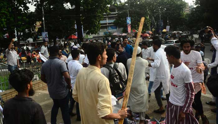 আবরারের স্মরণসভায় ছাত্রলীগের হামলা, আহত ১৩