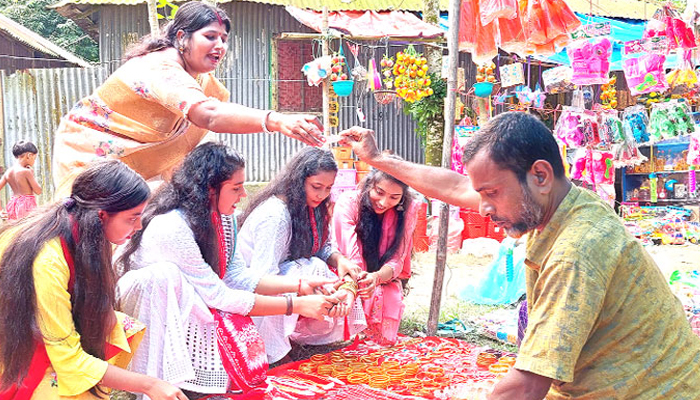 ধুনটে সাম্প্রদায়িক সম্প্রীতির অনন্য দৃষ্টান্ত ‘বউ মেলা’