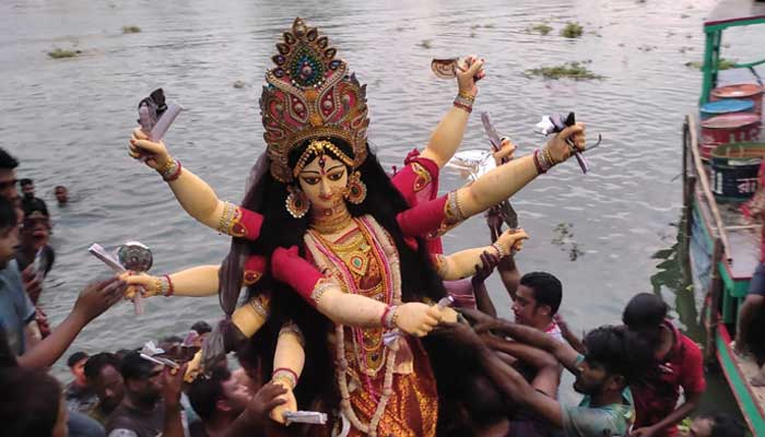 কাপ্তাইয়ে বিজয়া দশমীতে প্রতিমা বির্সজন
