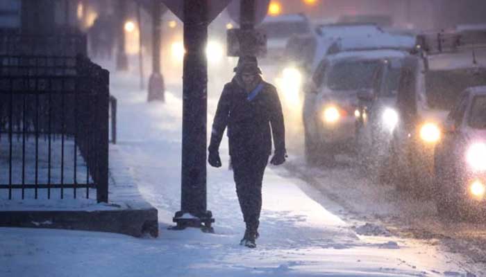 যুক্তরাষ্ট্রে বিদ্যুৎহীন ৭ লাখ মানুষ