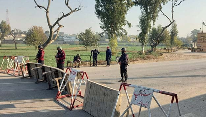 দখলমুক্ত পাকিস্তানের সিটিডি কেন্দ্র, নিহত ৩৫