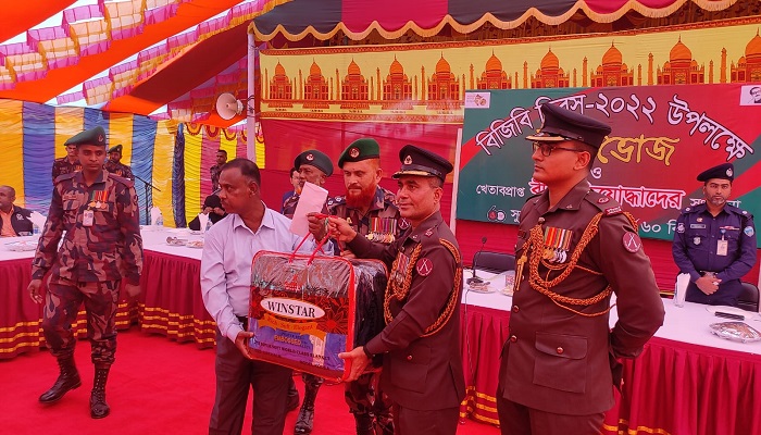 খেতাবপ্রাপ্ত মুক্তিযোদ্ধাদের সংবর্ধনা দিলো বিজিবি
