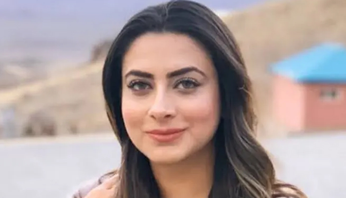 পাকিস্তানে টিভি উপস্থাপিকার বাসায় দুর্বৃত্তদের হানা