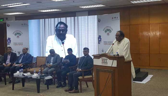 ডিজিটাল বাংলাদেশ এখন স্মার্ট বাংলাদেশের মহাসড়কে