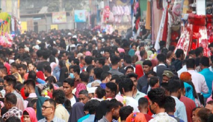 বাণিজ্য মেলার শেষ শুক্রবারে সাড়ে ৩ লাখ দর্শনার্থী