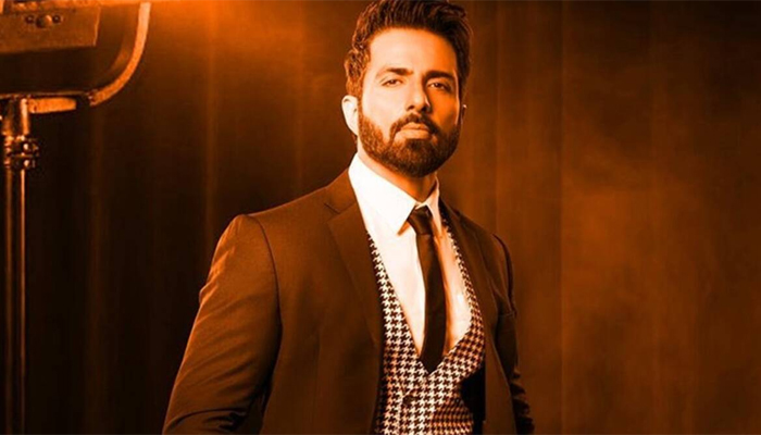 আবারও ত্রাতার ভূমিকায় সোনু সুদ